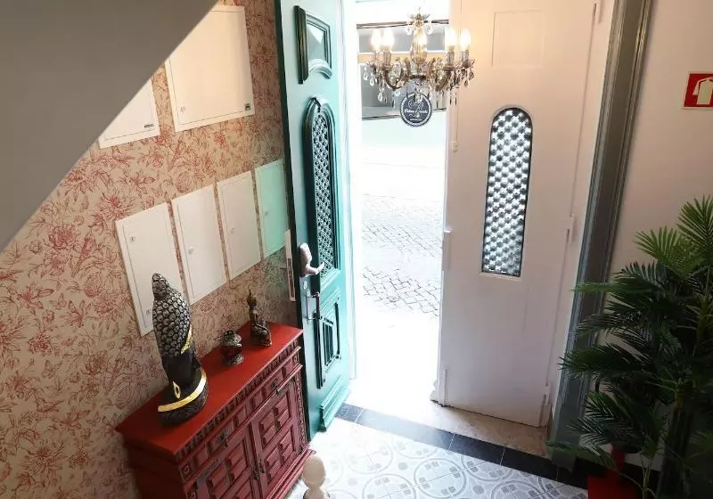 ペンション Glass Boutique  Rooms & Suites