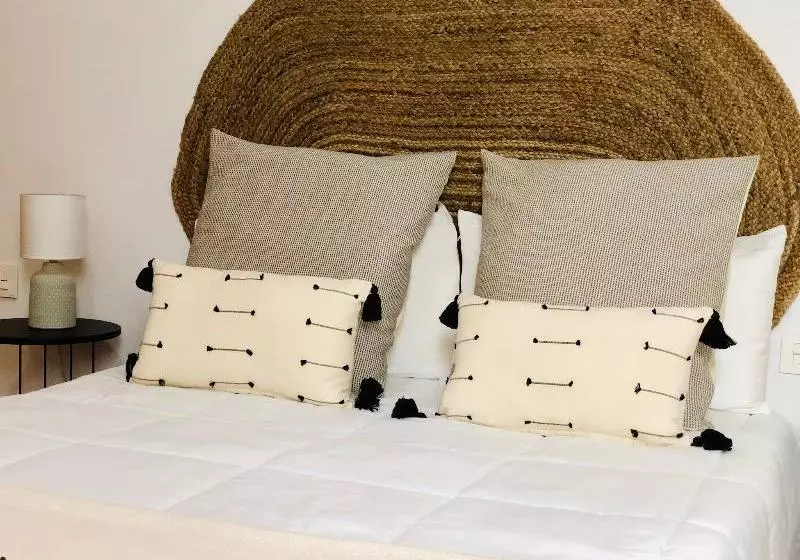 Canaryislandshost L Surf Lanzarote