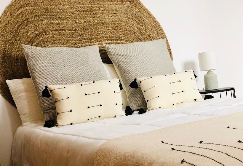 Canaryislandshost L Surf Lanzarote