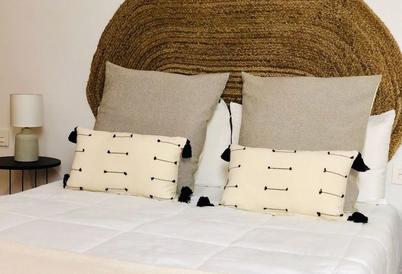 Canaryislandshost L Surf Lanzarote