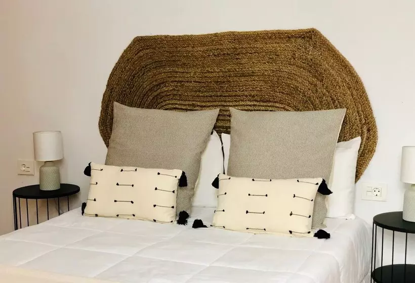 Canaryislandshost L Surf Lanzarote