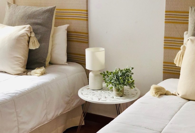 Canaryislandshost L Surf Lanzarote