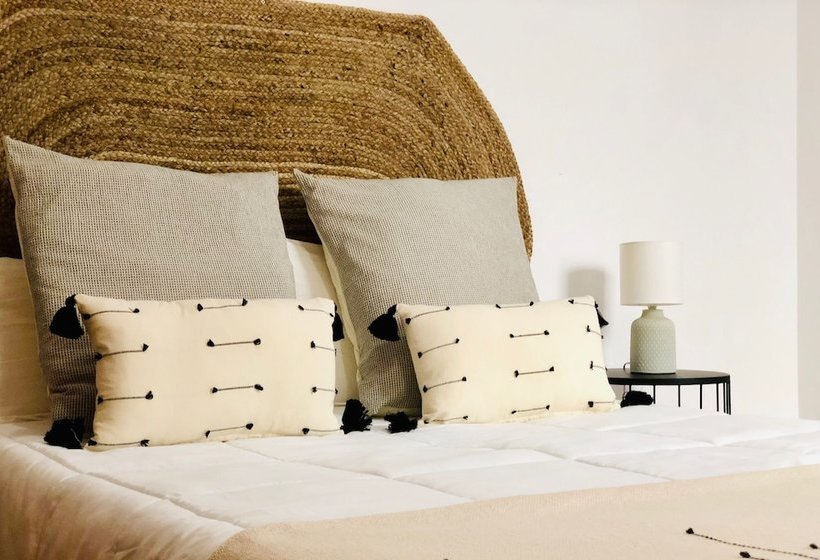 Canaryislandshost L Surf Lanzarote