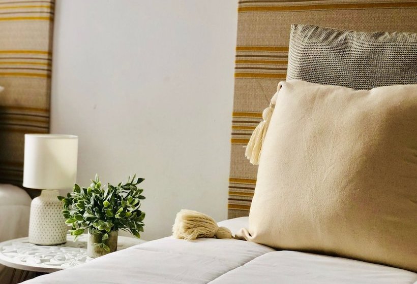 Canaryislandshost L Surf Lanzarote