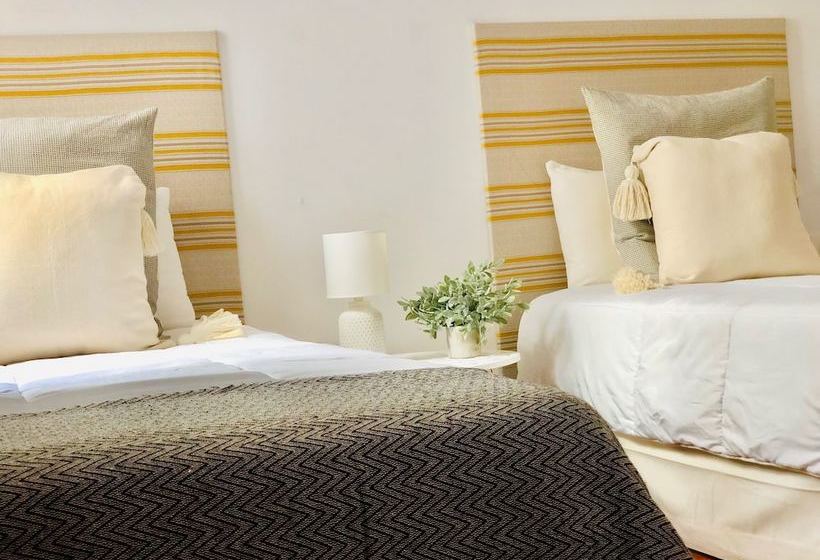 Canaryislandshost L Surf Lanzarote