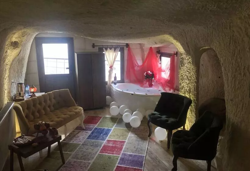 هتل Heritage Cave Suites