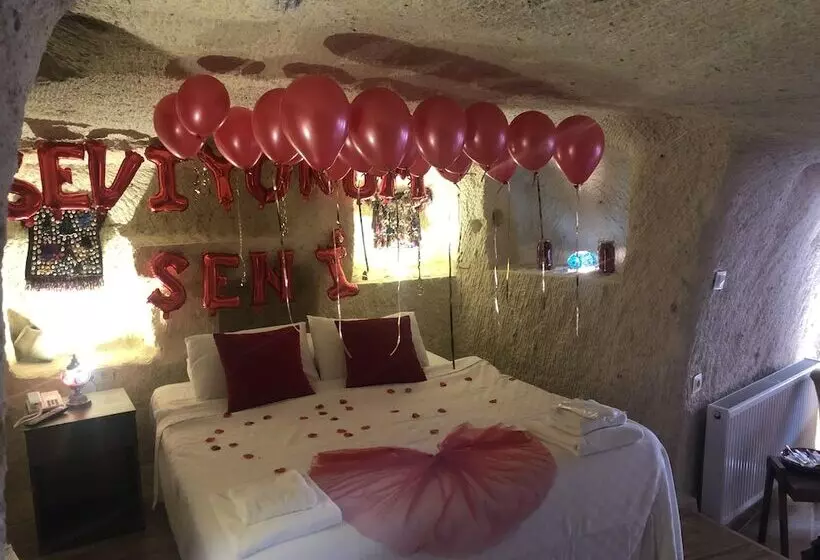 هتل Heritage Cave Suites