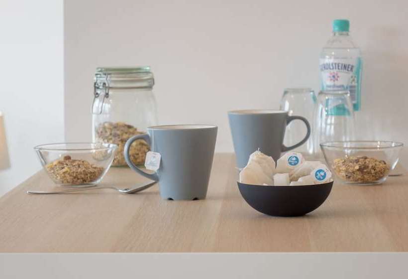 Business Apartment Mit Blick Auf Die Skyline Von Essen