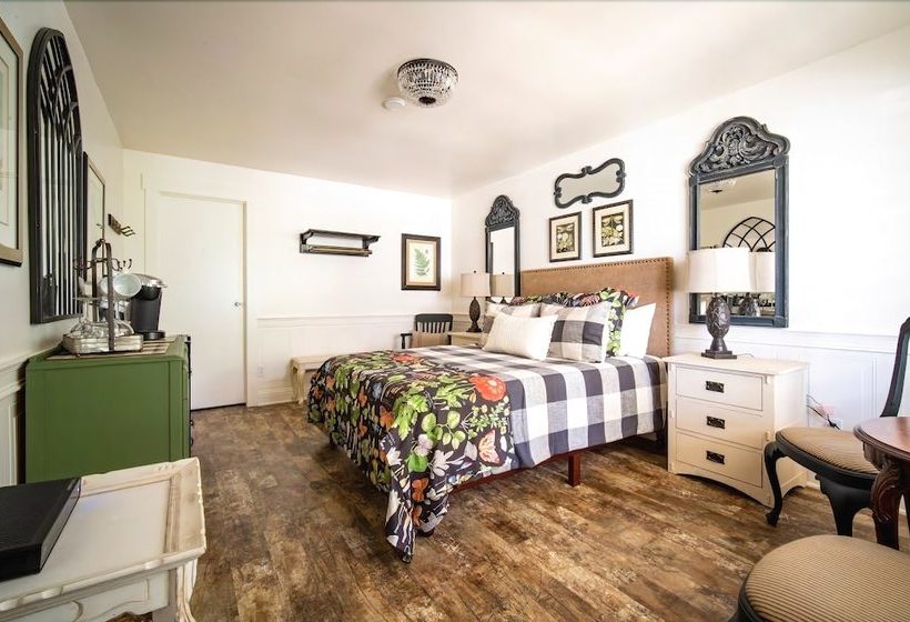 Otel Bandon Marina Inn