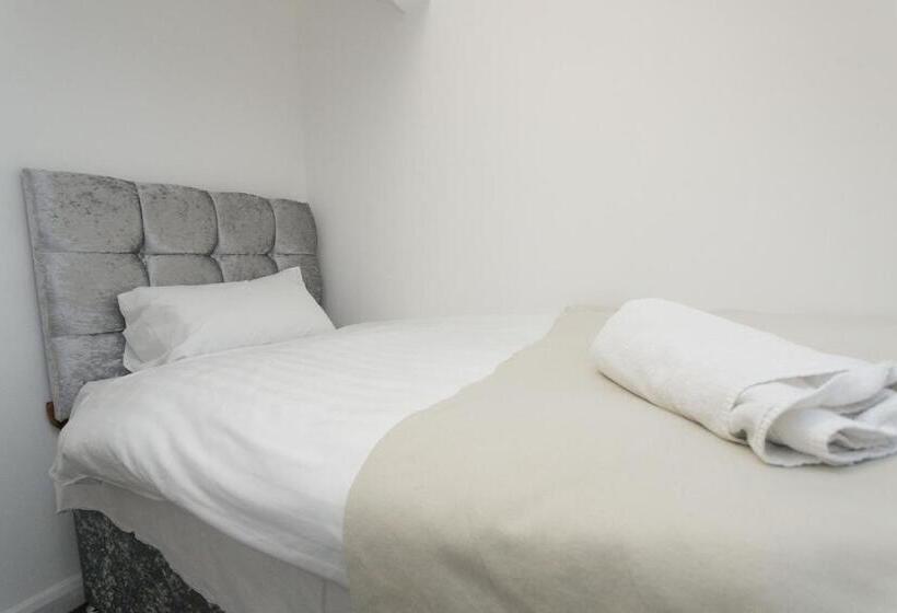 Towler House Apartments 6 Beds In 3 Bedrooms