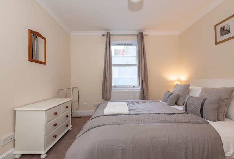 Achaniar Cottage Central St Andrews