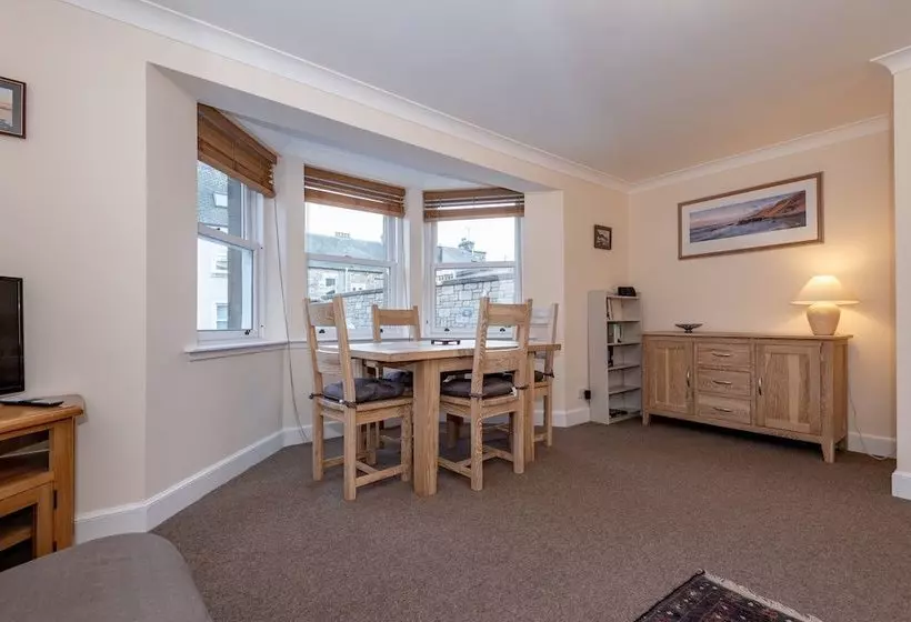 Achaniar Cottage  Central St Andrews
