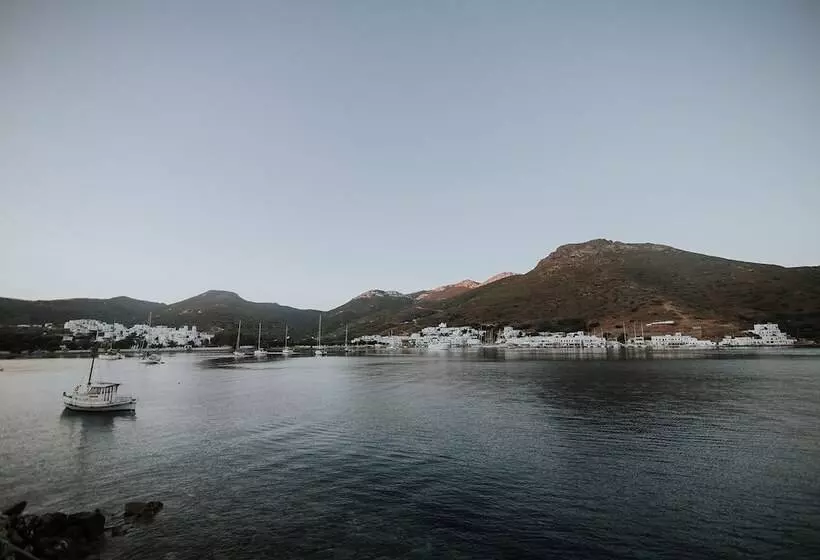 Amorgis Seaside Villa