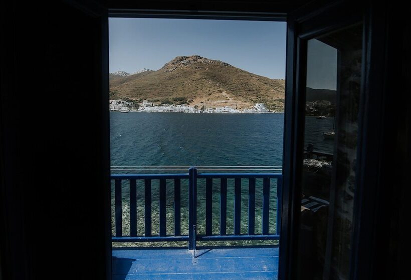 Amorgis Seaside Villa