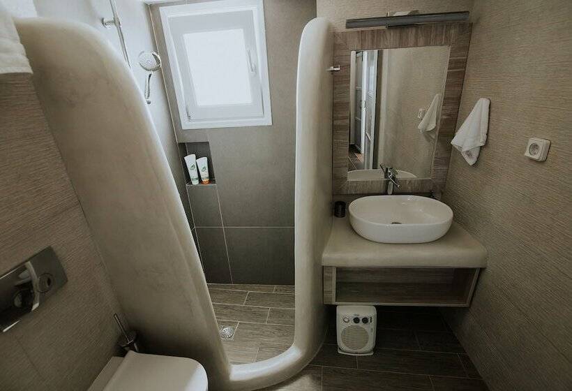 Amorgis Seaside Villa