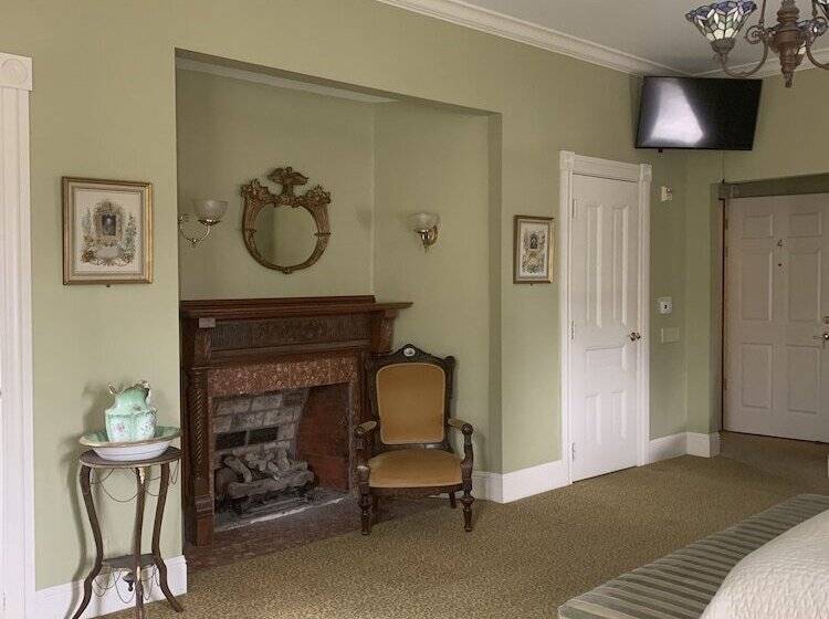 تختخواب و صبحانه Dr. Phillips House