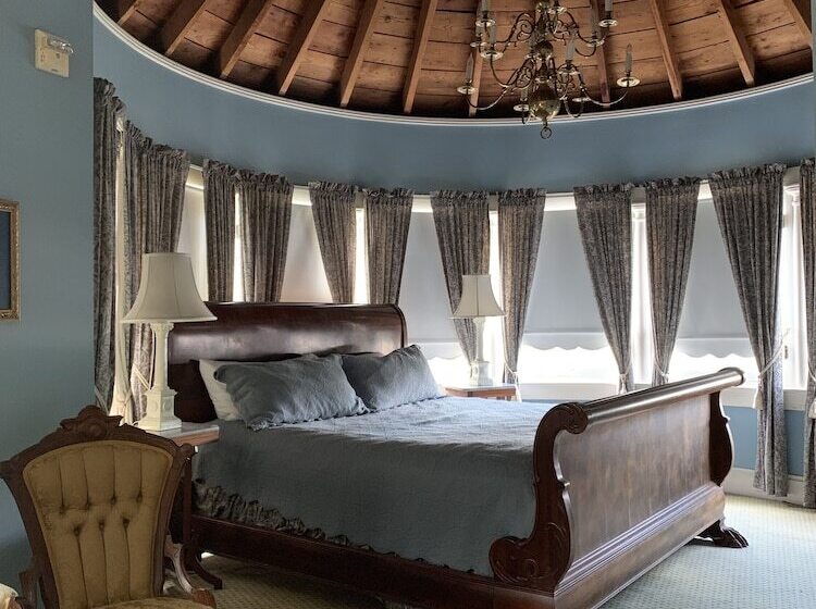 تختخواب و صبحانه Dr. Phillips House