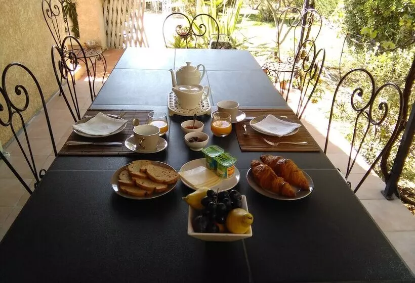 Bed and Breakfast Escale De Charme