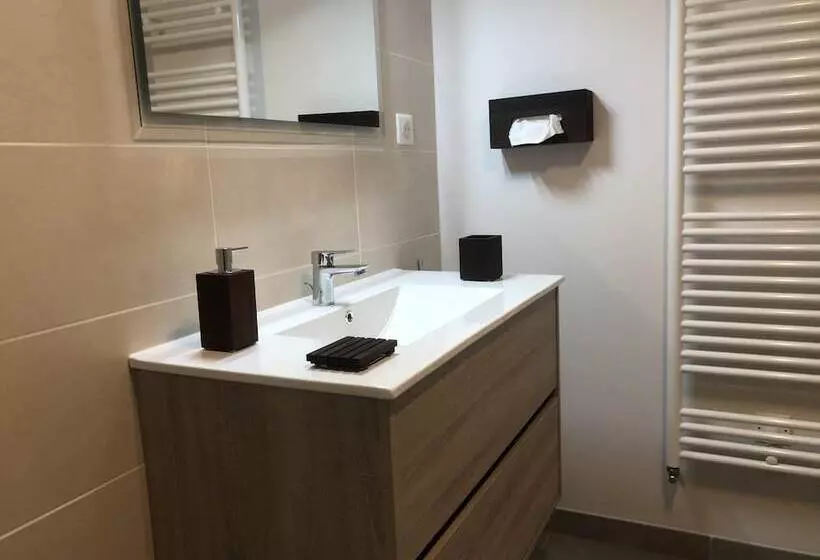 ベッドアンドブレックファースト Maison Blanche