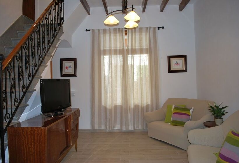 Can Moranta By Localite