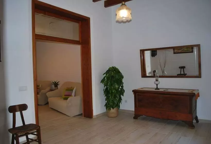 Can Moranta By Localite