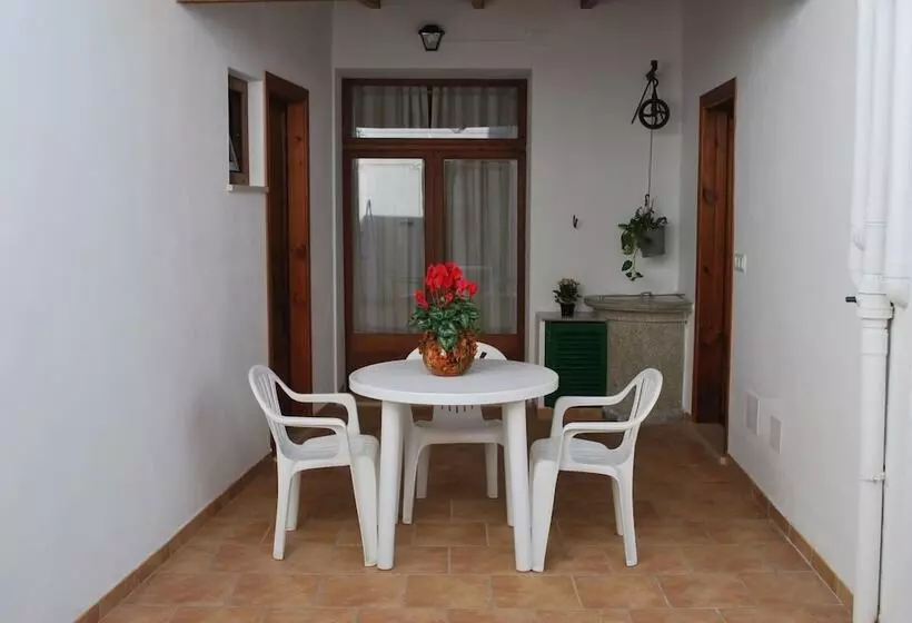 Can Moranta By Localite