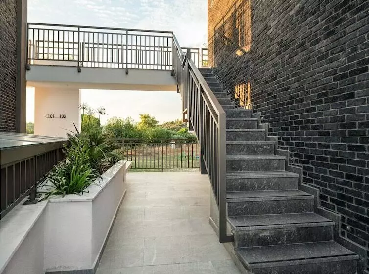 Eco Green Residences & Suites