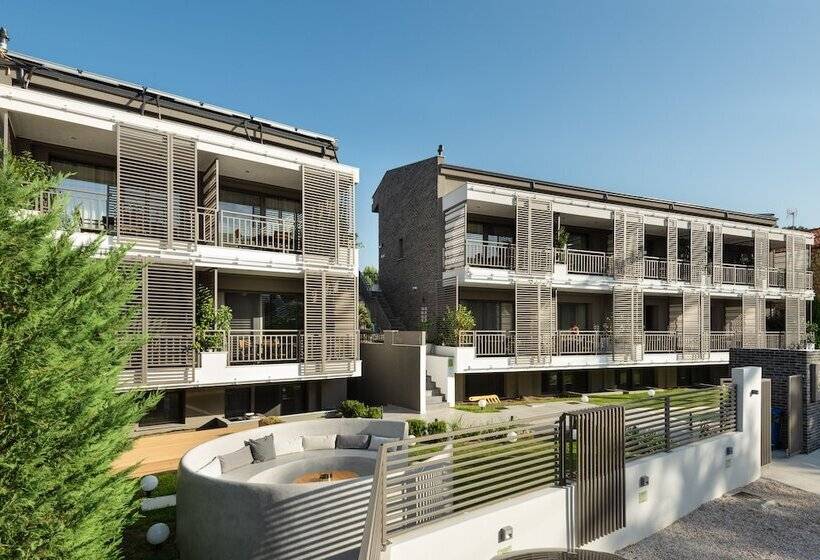 Eco Green Residences & Suites