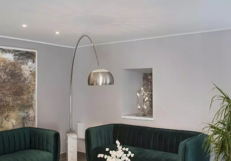 Majatalo Boutique Rooms Mirabilis