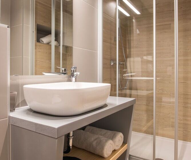 膳宿费 Boutique Rooms Mirabilis