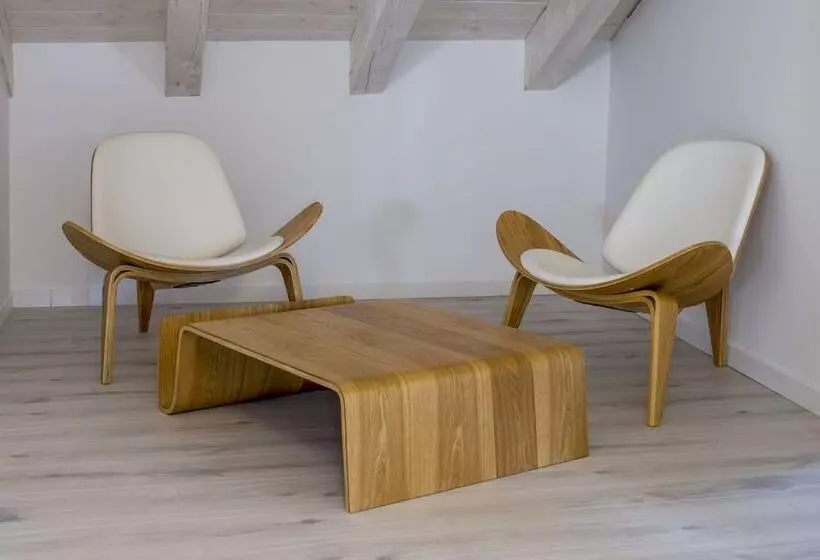 Majatalo Boutique Rooms Mirabilis