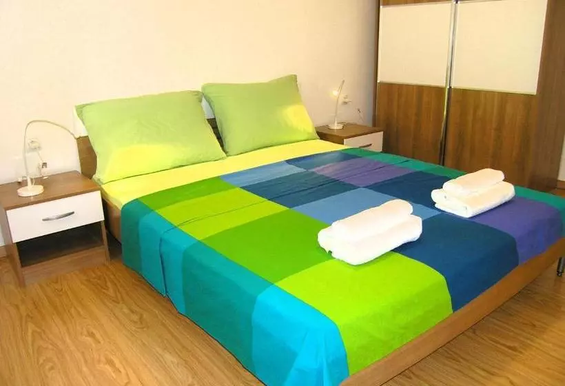 Apartment Goran