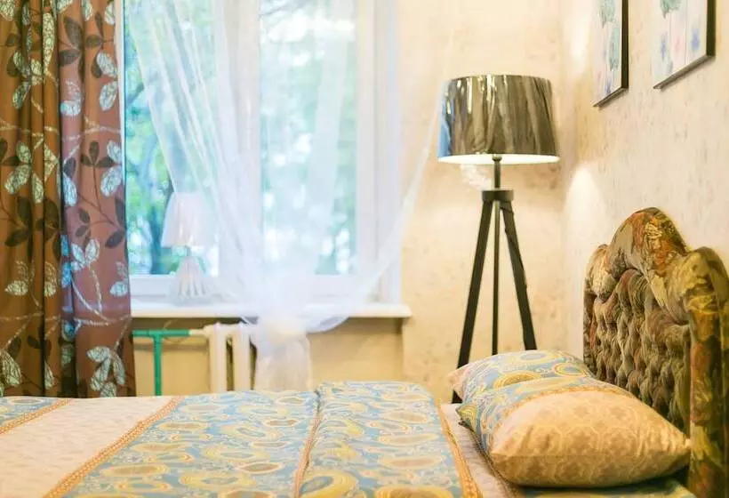 Apartment On Perunovskiy 4 10