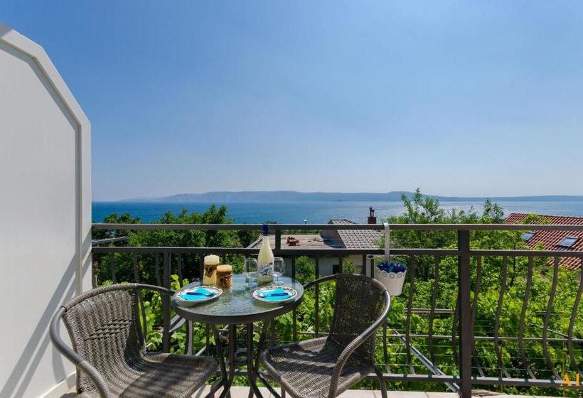 Apartments And Room Drazen