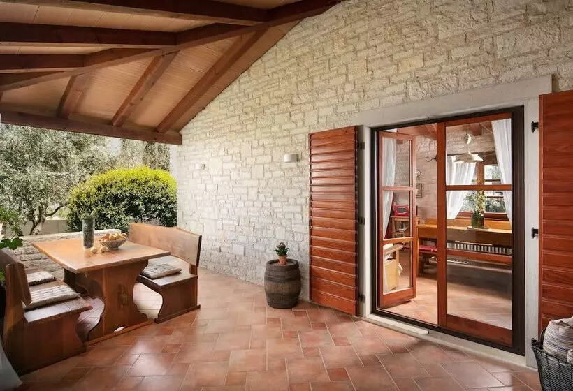 Apartments Valter 881