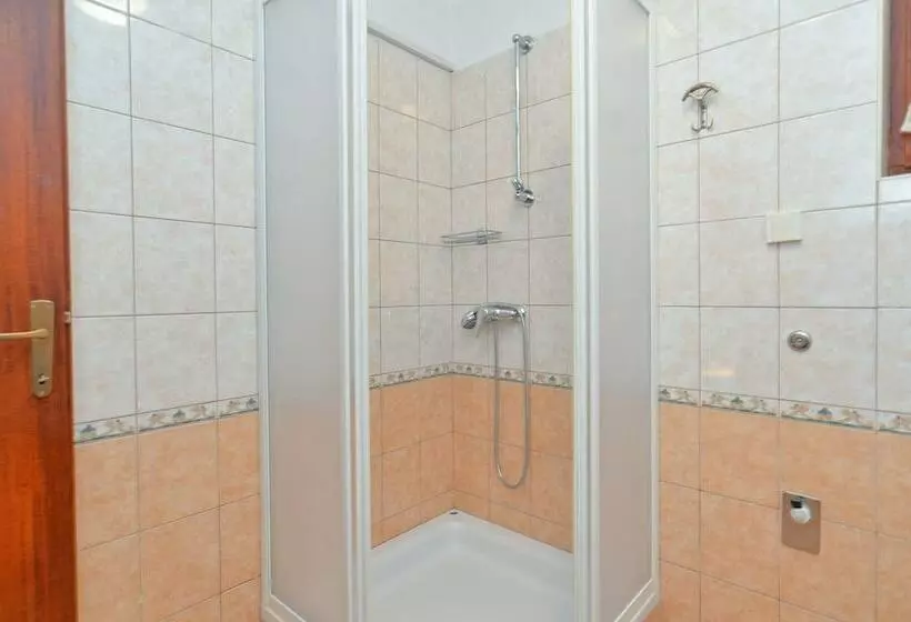 Apartments Valter 881