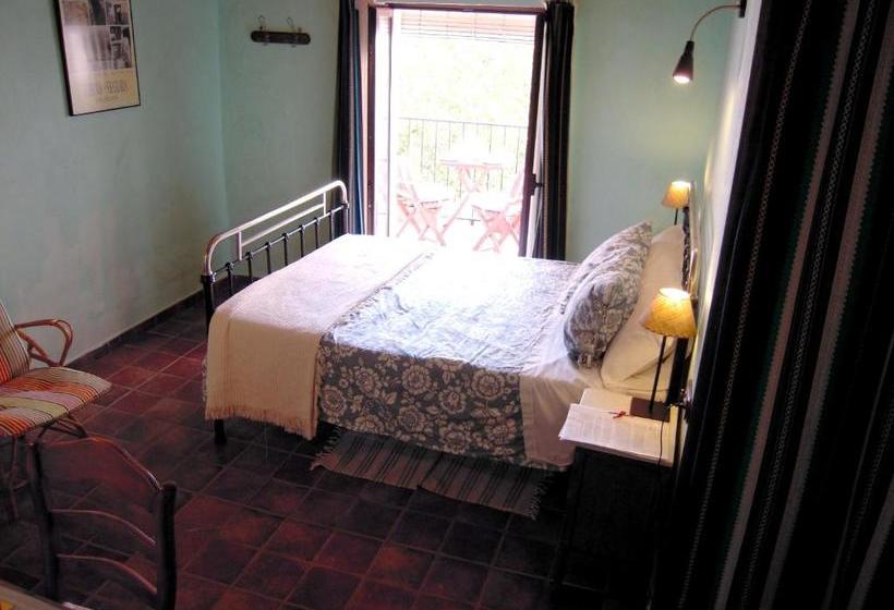 Spacious House In Hornos With Mountain View