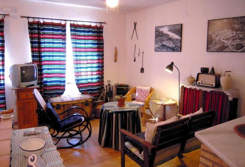 Spacious House In Hornos With Mountain View