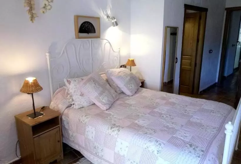 Spacious House In Hornos With Mountain View