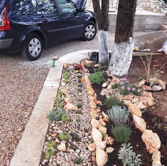 ペンション Apartments And Rooms Danijel