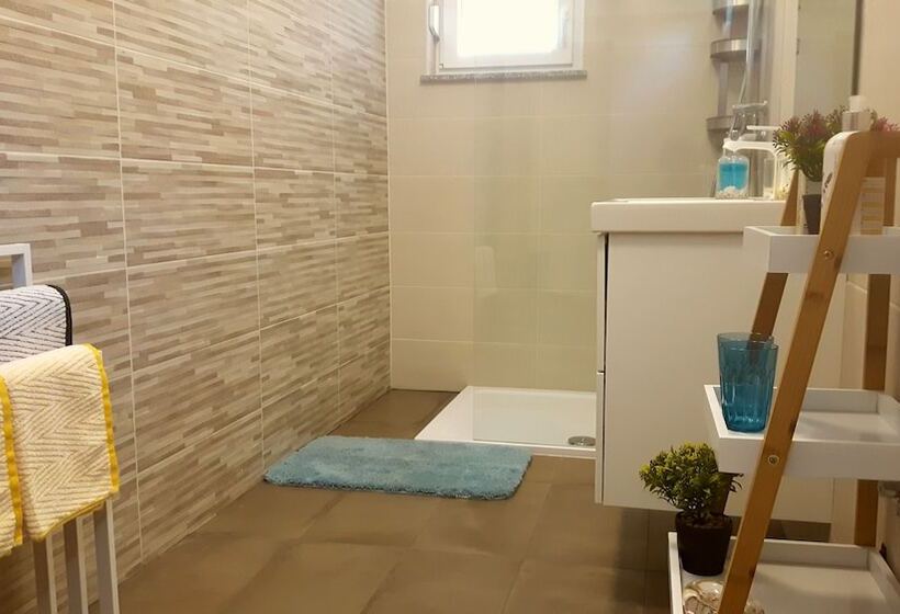 ペンション Apartments And Rooms Danijel