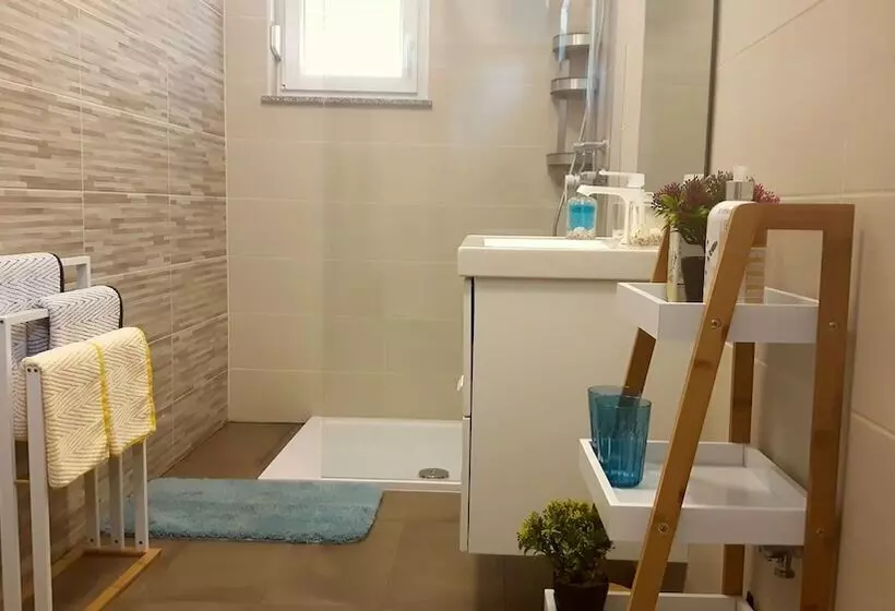 ペンション Apartments And Rooms Danijel