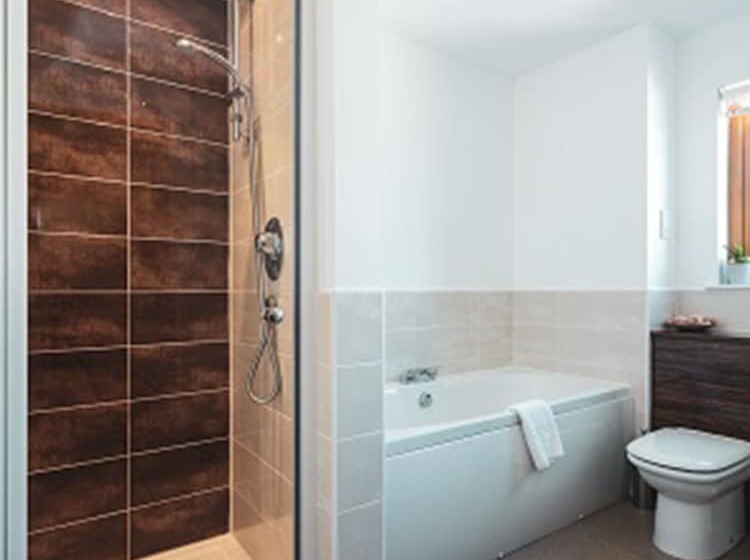 Snowmass Lodge   Hot Tub In Aviemore