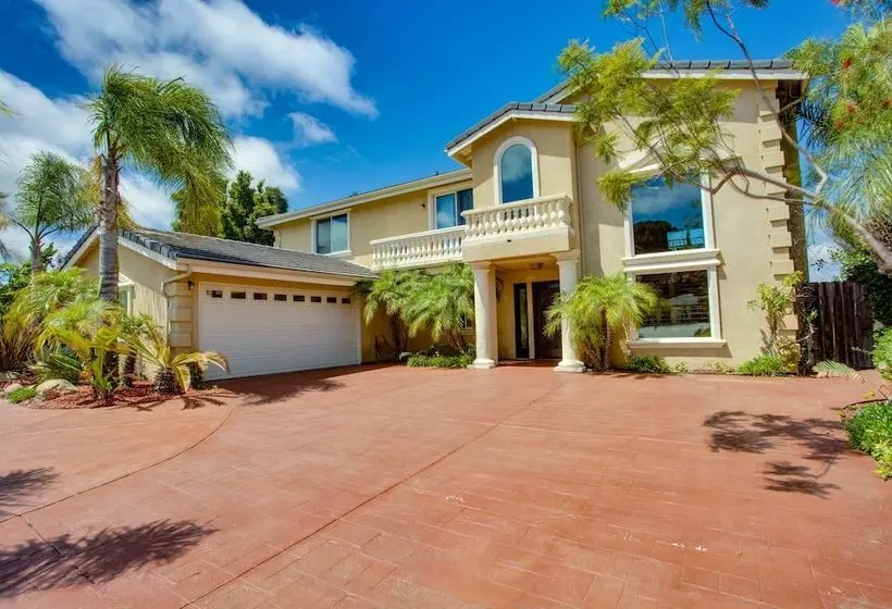 Stunning 5br/3.5ba House In La Jolla