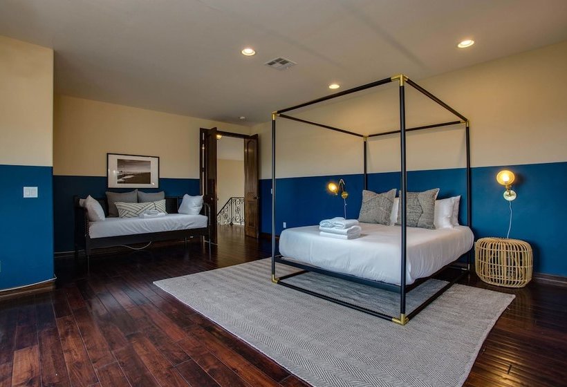 Stunning 5br/3.5ba House In La Jolla