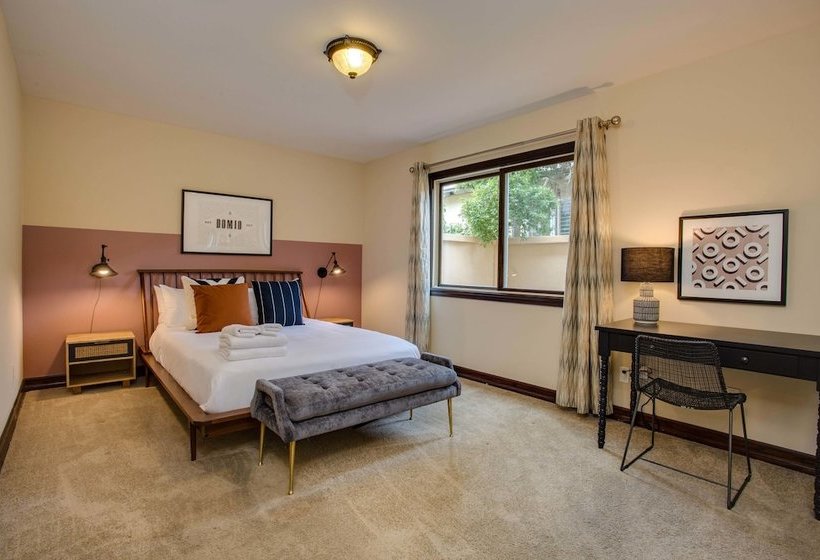 Stunning 5br/3.5ba House In La Jolla