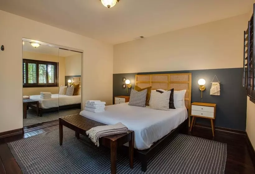 Stunning 5br/3.5ba House In La Jolla