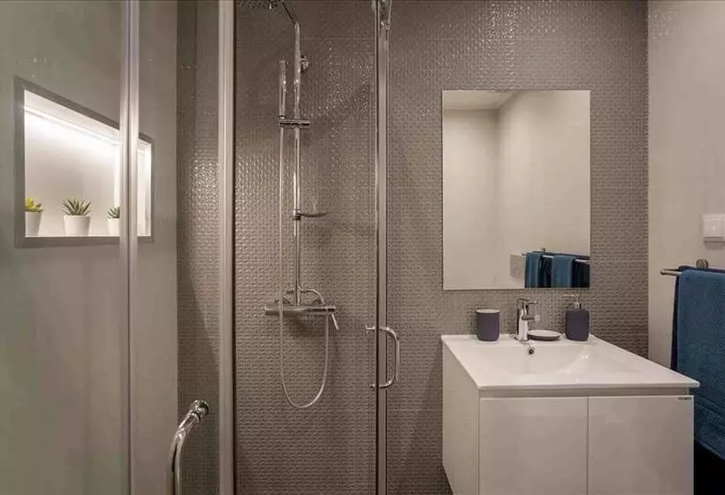 Vicky Rae Beach House