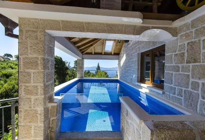 Villa Strnj