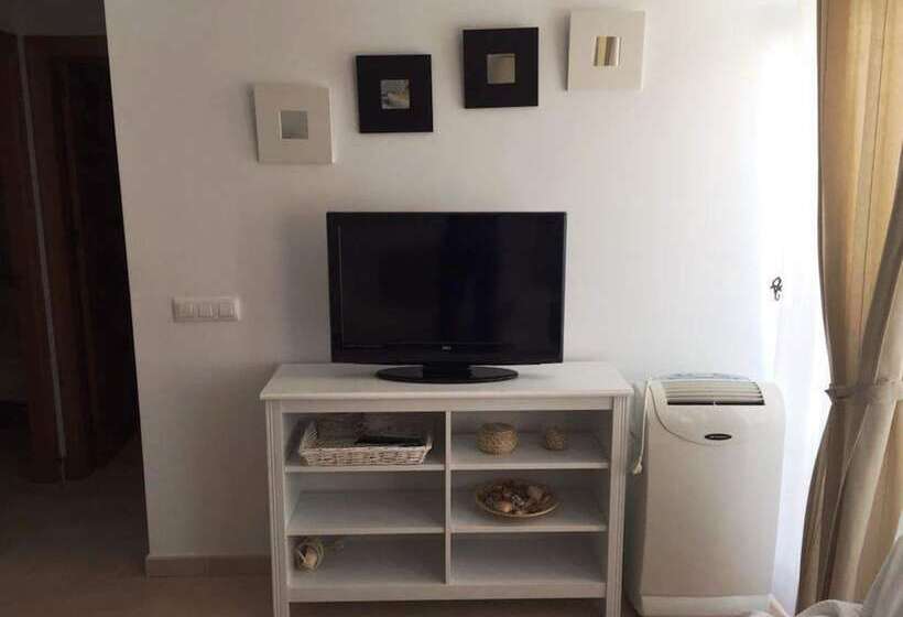 107418   Apartment In Zahara